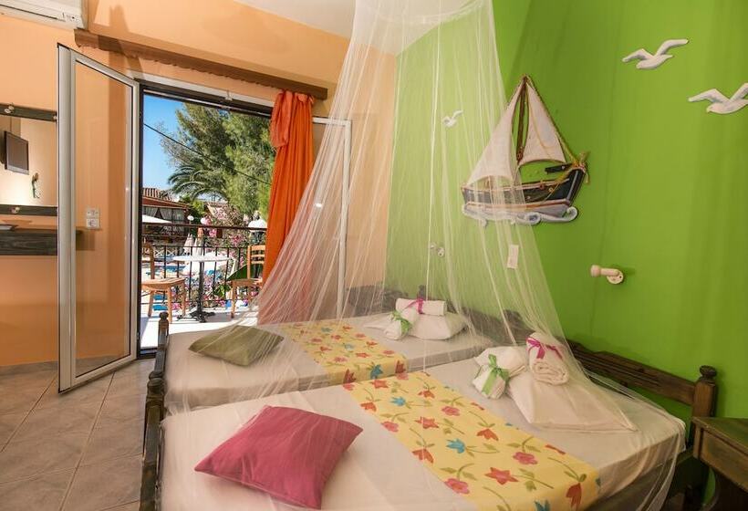 اتاق استاندارد, Elena S Studios