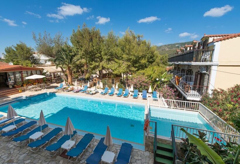 اتاق استاندارد سه نفره, Elena S Studios