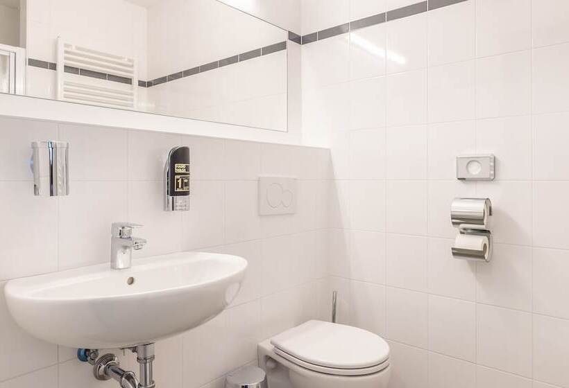 共用房间的床, a&o Hostel Venezia Mestre