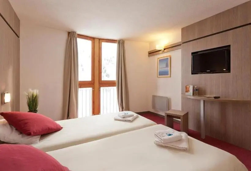 Standard Kolmen Hengen Huone, Hôtel Club Mmv Les Mélèzes