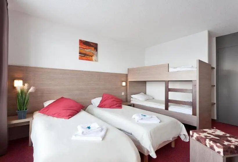 Standard Neljän Hengen Huone, Hôtel Club Mmv Les Mélèzes
