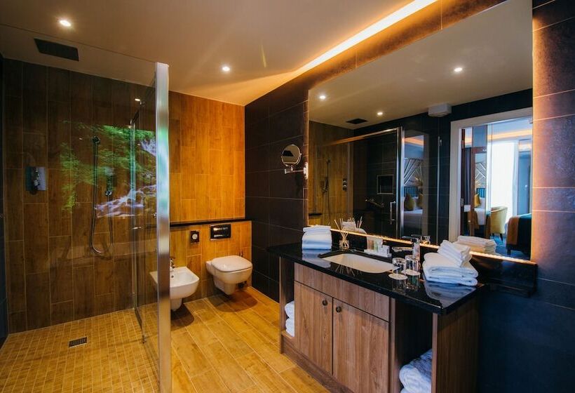 סוויטה נשיאותית, Iveagh Garden