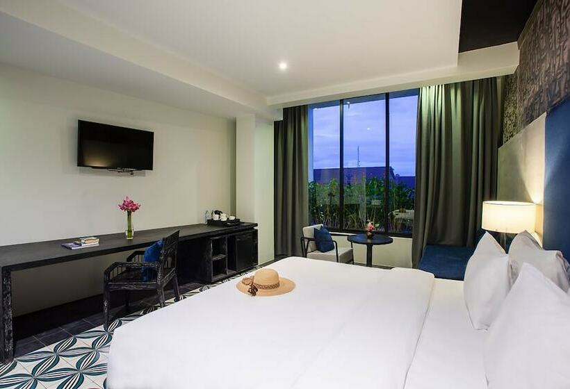 اتاق لوکس, Monthara Angkor Residence