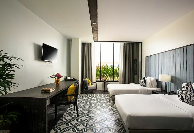 اتاق لوکس, Monthara Angkor Residence