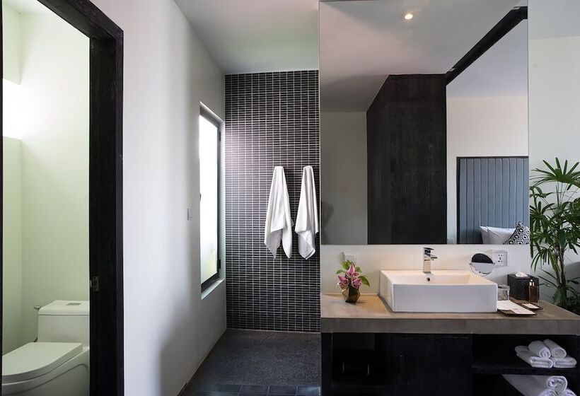 اتاق لوکس, Monthara Angkor Residence