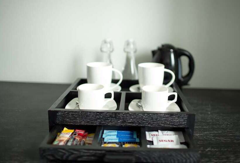 اتاق لوکس, Monthara Angkor Residence