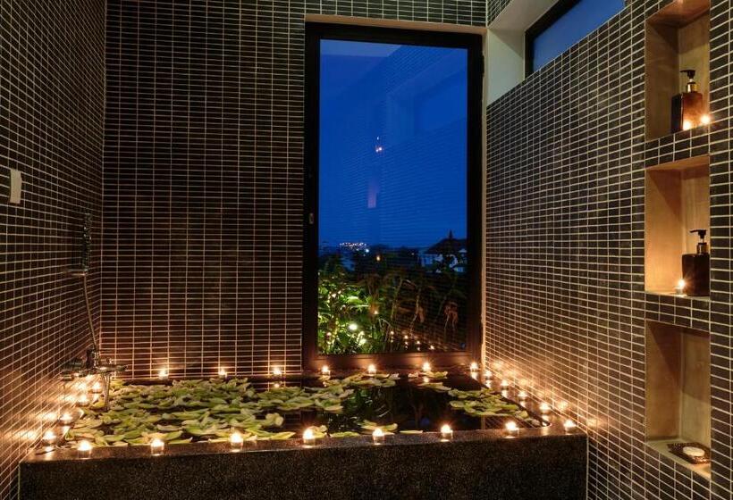 سوئیت جونیور با تراس, Monthara Angkor Residence