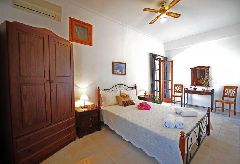 Студия Стандарт, Philoxenia Hotel & Studios