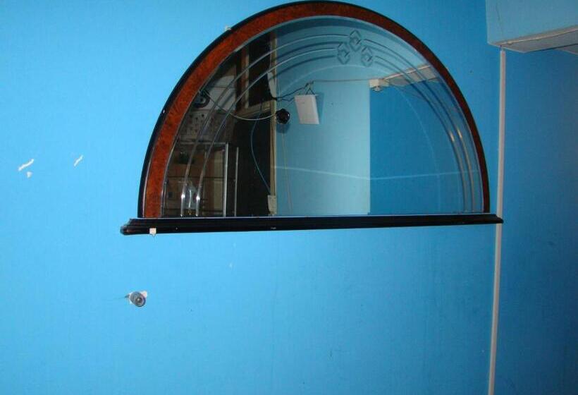 Quarto Quádruplo Estandar, Amsterhouse B&b