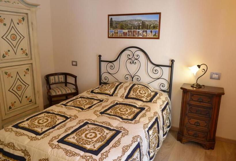اتاق استاندارد یک تخته با بالکن, B&b Spring