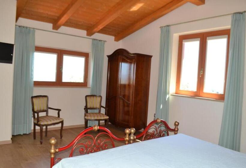 اتاق استاندارد با بالکن, B&b Spring