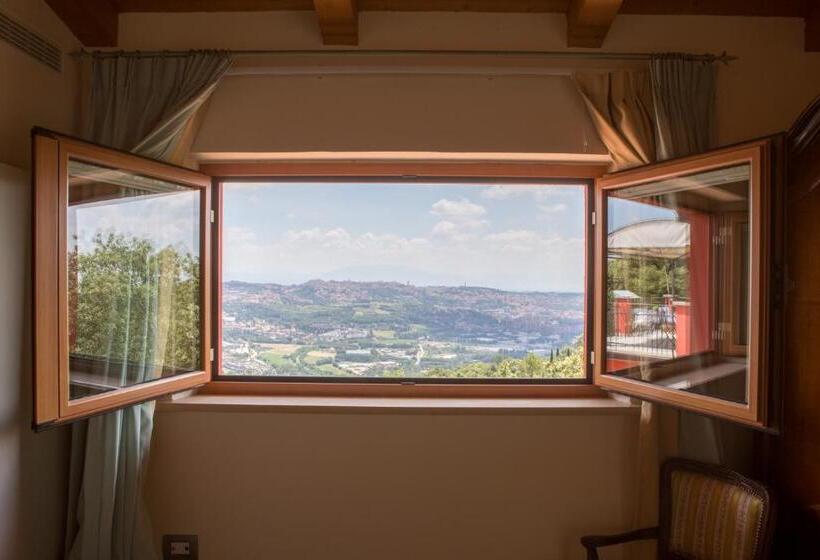 اتاق استاندارد با بالکن, B&b Spring