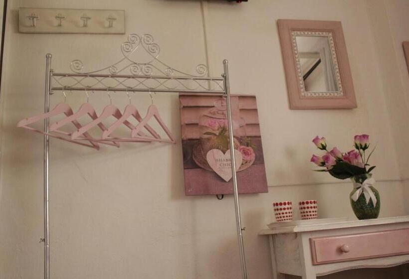 一楼标准间, H Juan