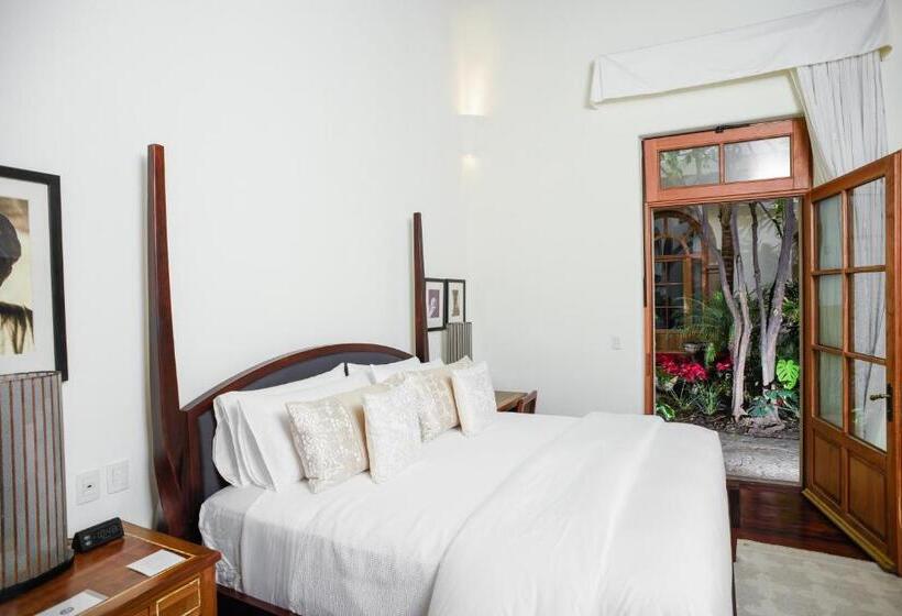 带大床的豪华间, Casa Blanca 7