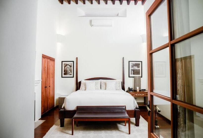 小型豪华套房, Casa Blanca 7