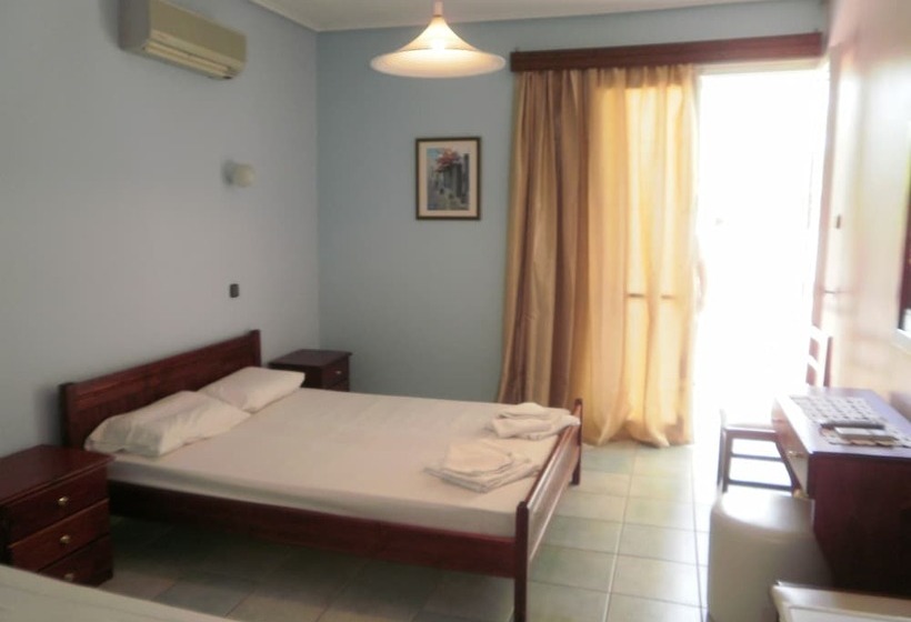 חדר סטנדרט, Francisco