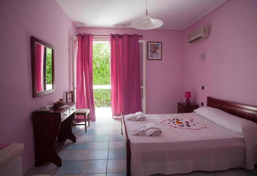 带景观的三人标准房间, Francisco