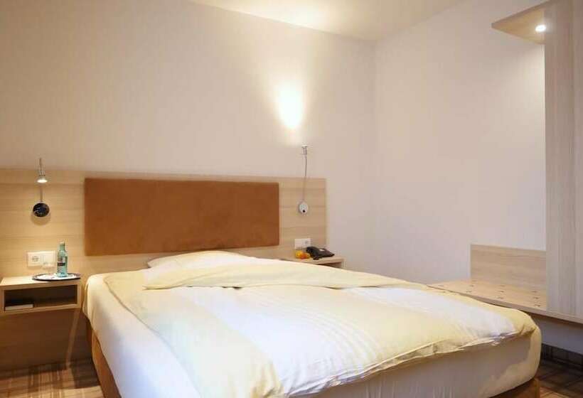 标准单人间, Gasthof Vossbur