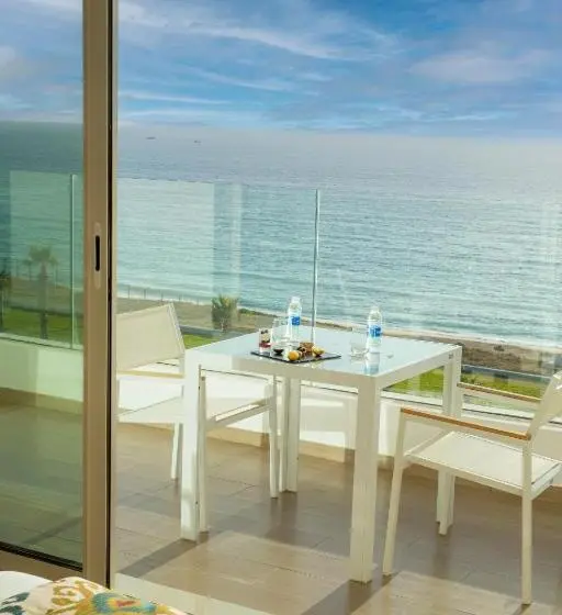 オーシャンビュースイート, Lixus Beach Resort All In