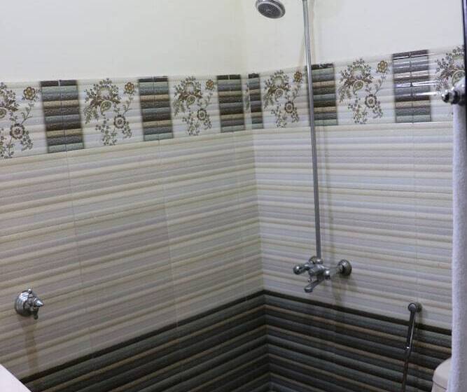 اتاق استاندارد, Lotus 1