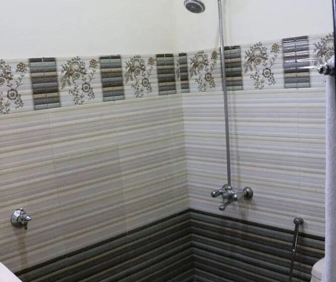 اتاق استاندارد, Lotus 1