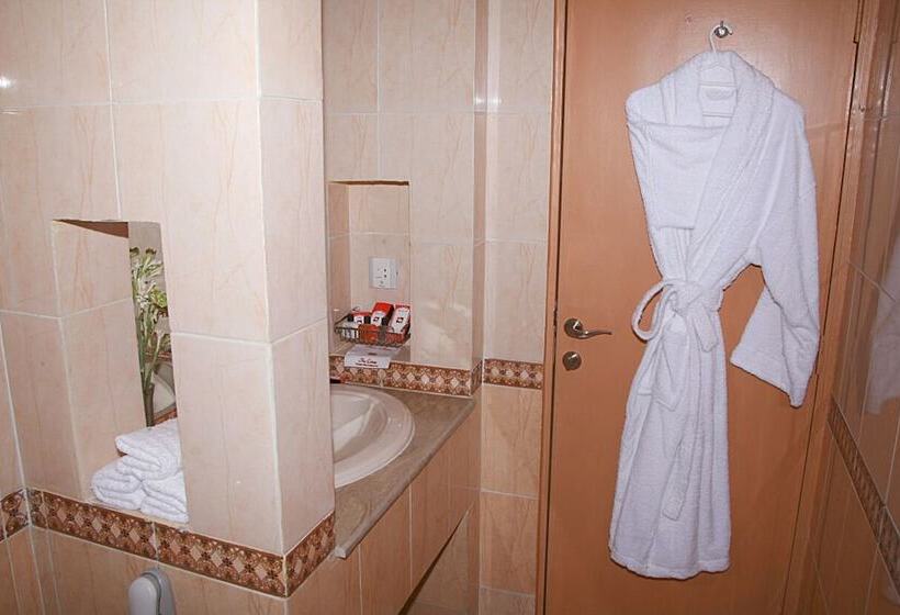 اتاق استاندارد, Lotus 1