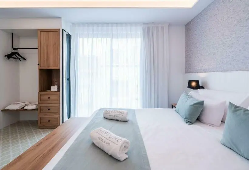 Standard Interior Room