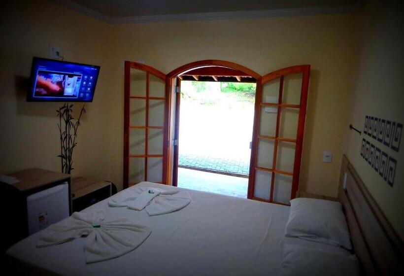 Comfort room with balcony, Pousada Bezerra