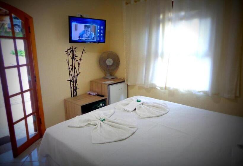 Comfort room with balcony, Pousada Bezerra