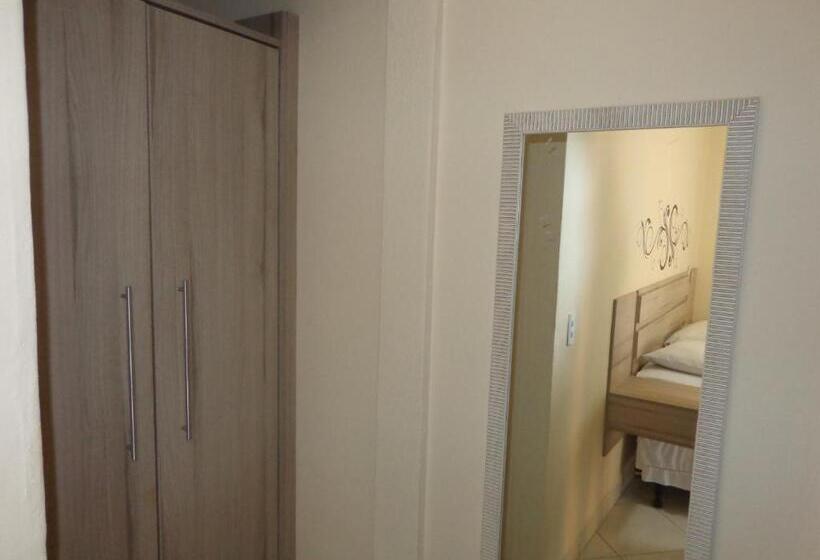 Comfort room with balcony, Pousada Bezerra