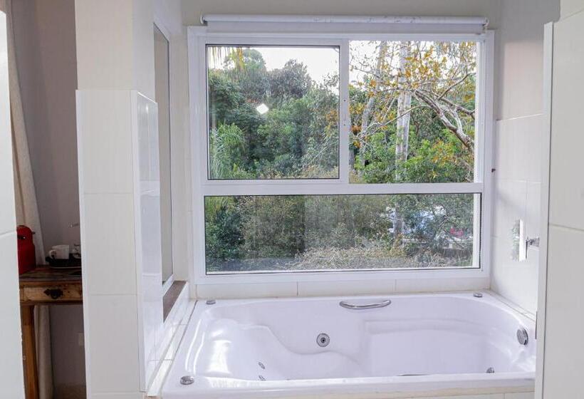 סוויטה עם ג'קוזי, Pousada Bezerra