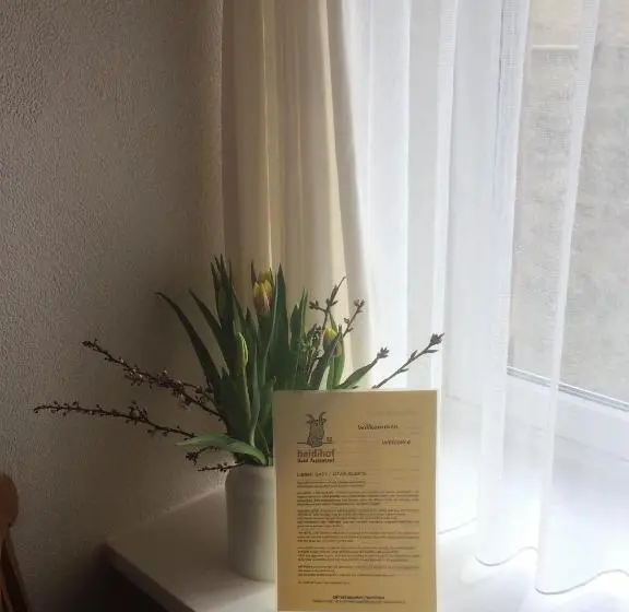 Standard Yhden Hengen Huone, Restaurant Heidihof
