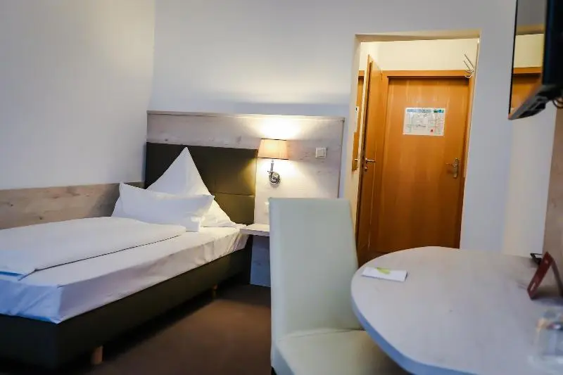 スタンダードシングルルーム, Waldhotel Luise