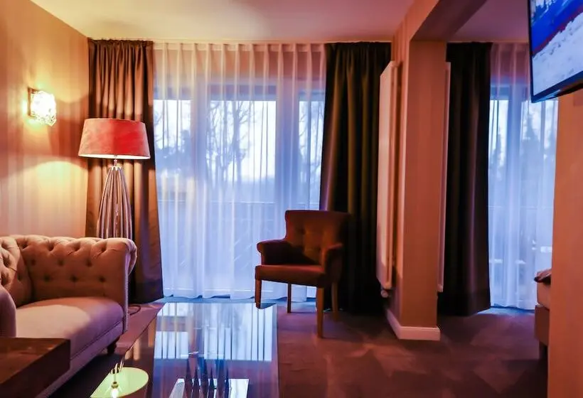 ジュニアスイート, Waldhotel Luise
