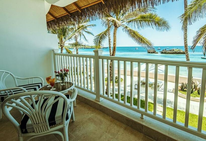 اتاق لوکس یک تخته, Hemingways Watamu