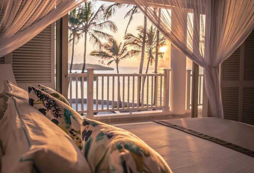 اتاق لوکس یک تخته, Hemingways Watamu