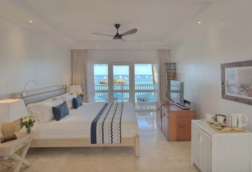 اتاق استاندارد با چشم‌انداز دریا, Hemingways Watamu