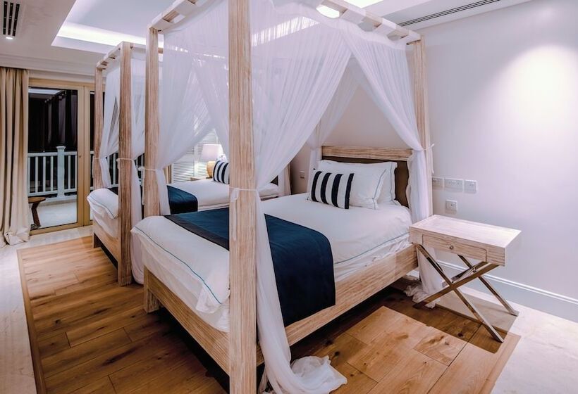 1 Bedroom Penthouse Apartment, Hemingways Watamu