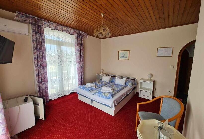 Номер Стандарт с Балконом, Steinhaus Bed & Breakfast