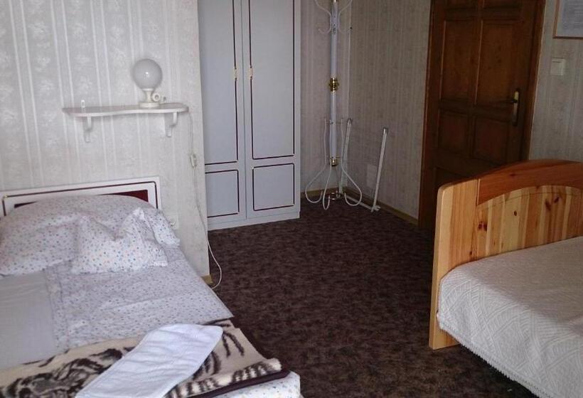 Трехместный Номер Стандарт с Балконом, Steinhaus Bed & Breakfast