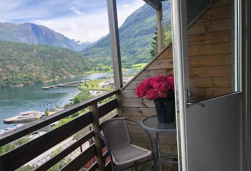 Семейный Номер, Hellesylt Hostel And Motel