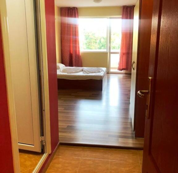 발코니 디럭스 룸, Arkadia Guest House