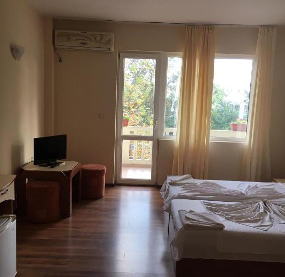 발코니 디럭스 룸, Arkadia Guest House