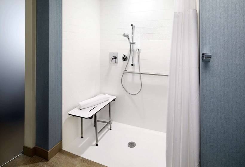 סוויטה מותאמת לאדם עם מוגבלויות, Cambria Hotel Phoenix Chandler   Fashion Center