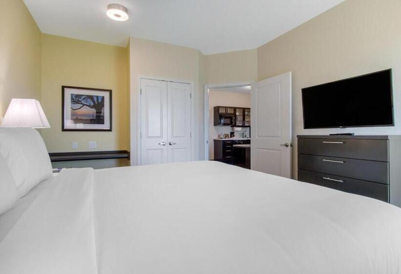 带大床的套房, Candlewood Suites San Antonio Lackland Afb Area, An Ihg
