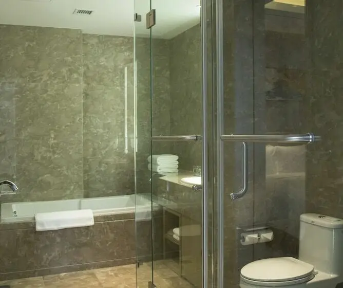 スイート, Holiday Inn Express Anshan Downtown, An Ihg