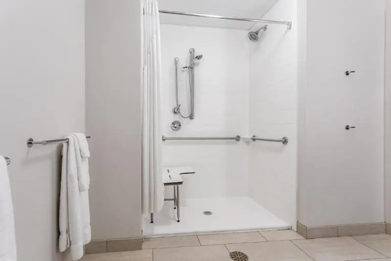 身障者適用スタンダードルーム, Holiday Inn Express & Suites Hammond, An Ihg