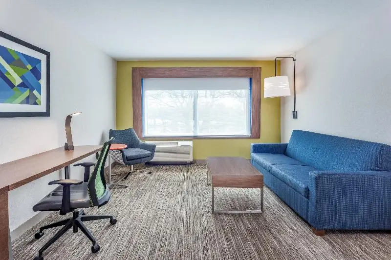 キングサイズベッドのスイートルーム, Holiday Inn Express & Suites Hammond, An Ihg