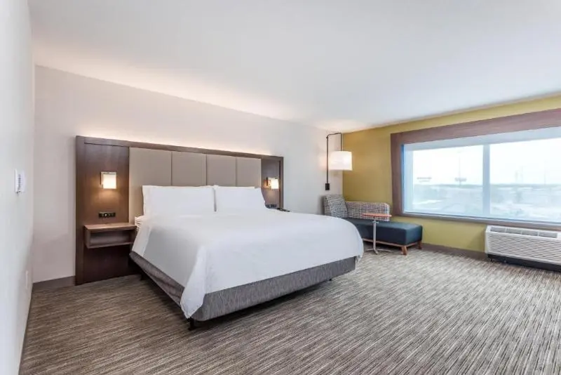 身障者適用キングサイズベッドルーム, Holiday Inn Express & Suites Hammond, An Ihg
