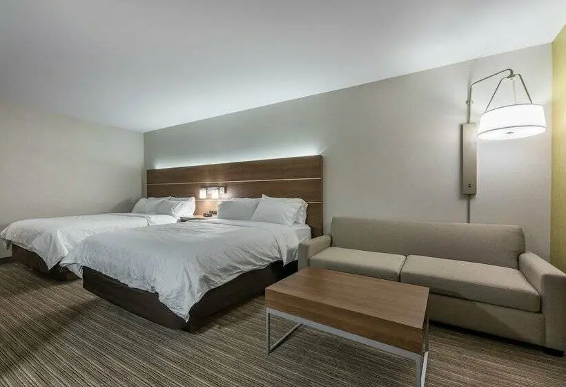 سوییت, Holiday Inn Express & Suites Moncton, An Ihg